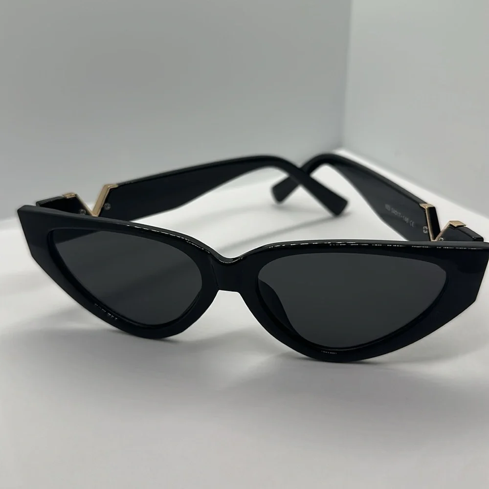 Black Cat Eye Sunglasses Gold V Detail UV Protection Trendy Chic Sunnies